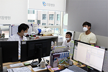 한화이글스 최진행선수 으뜸병원 치료차 내원